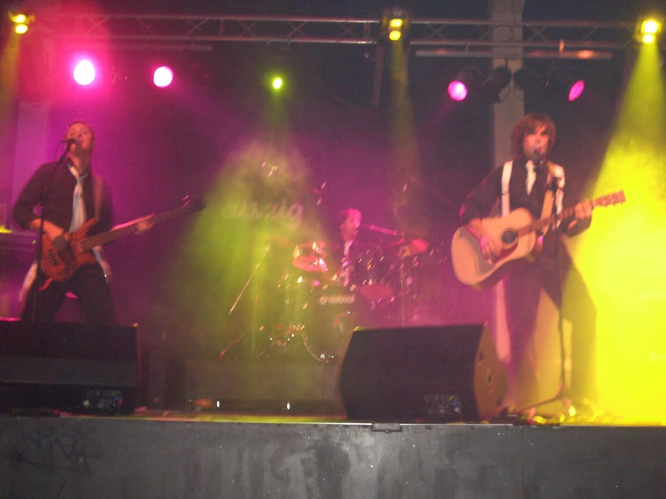 Blue Meany en directo con luces de escenario